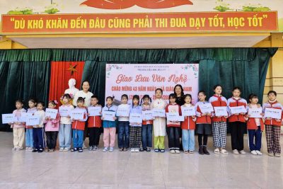 Giao lưu văn nghệ  chào mừng 43 năm ngày nhà giáo Việt nam 20/11/1982 – 20/11/2025