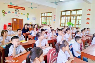 Trường Tiểu học Đức Lý – xã Nam Xang đã tổ chức buổi sinh hoạt chuyên môn dạy học nội dung “Phát triển Trường học Xanh – Sạch – Khỏe”.